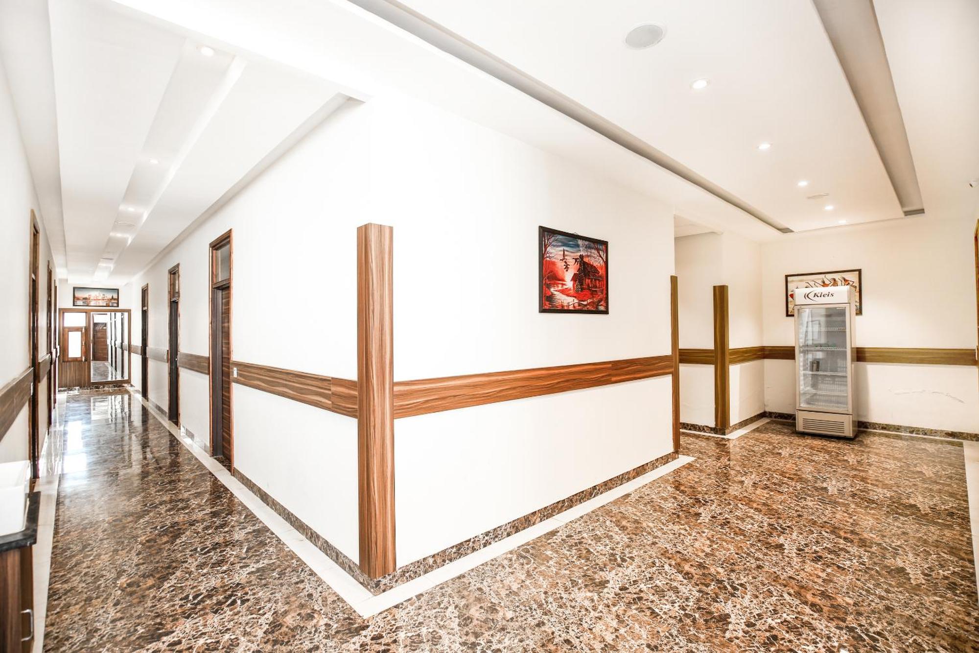Hotel Woodcrest Zirakpur - Best Family Hotel By - A Unit Of Sidham Group Exterior photo